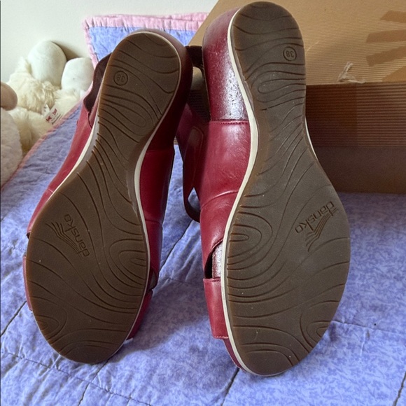 Dansko Burgundy Leather Cross-Strap Slingback Sandals - Picture 5 of 7
